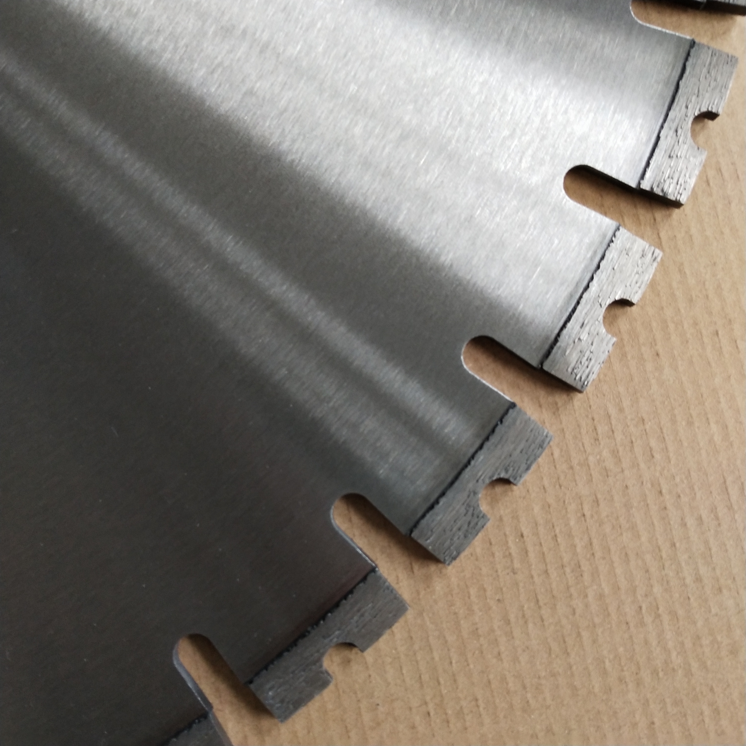 650 mm Lasergeschweißtes Diamantsägeblatt Betontrennblatt für Wandsäge