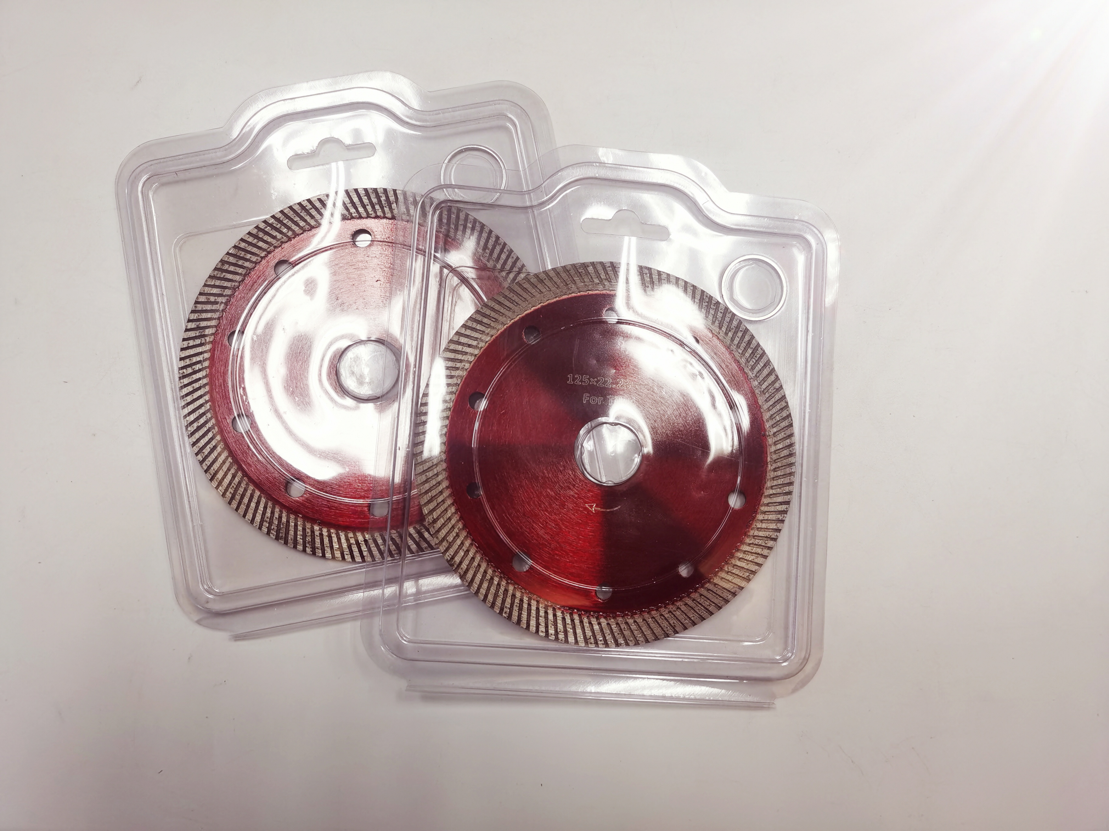 125 mm feines heißgepresstes Turbo-Diamant-Sägeblatt zum Schneiden von Fliesenkeramik